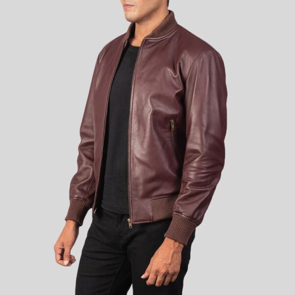 Leder Bomberjacke Herren Bordeaux – Klassischer Schnitt mit Reißverschluss & Rippbündchen - Image 4