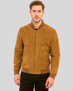 Camel Wildleder Bomberjacke Herren – Frontalansicht mit Reißverschluss und geripptem Kragen