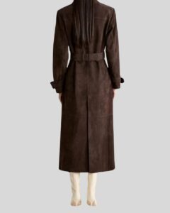 Damen Suede Gürtelmantel in Braun, Rückansicht aus Wildleder mit Taillengürtel und klassischem Schnitt