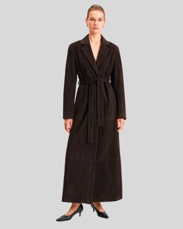 Damen Suede Maxicoat in dark brown suede, full-length design with belted waist and tailored lapel collar
